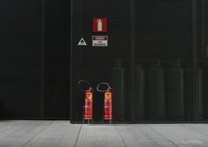 Equipamentos Obrigatórios para Combate a Incêndios: Protegendo Vidas e Patrimônios
