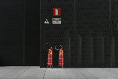 Equipamentos Obrigatórios para Combate a Incêndios: Protegendo Vidas e Patrimônios
